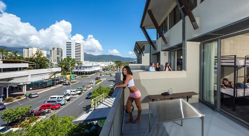 Hostel Gilligan'S Hotel & Resort Cairns Australia