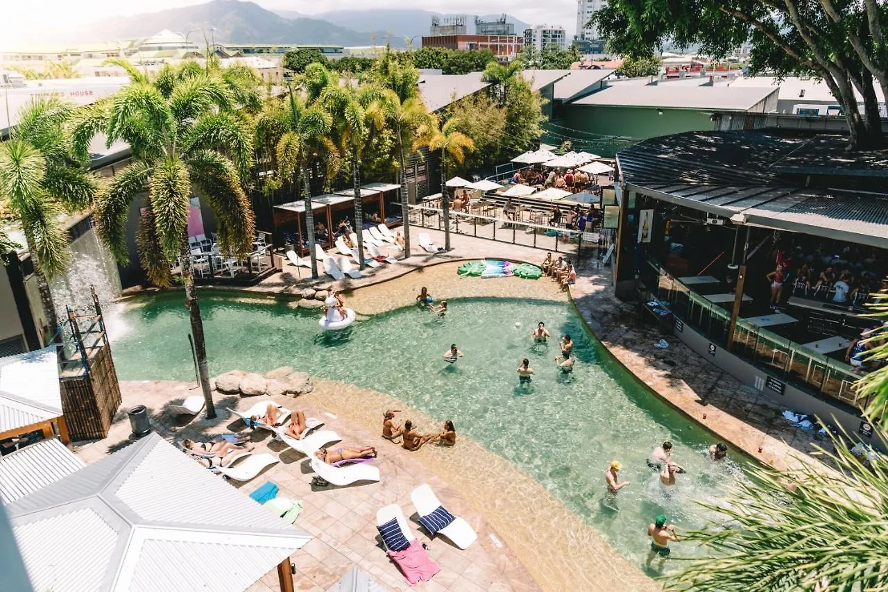 Hostel Gilligan'S Hotel & Resort Cairns
